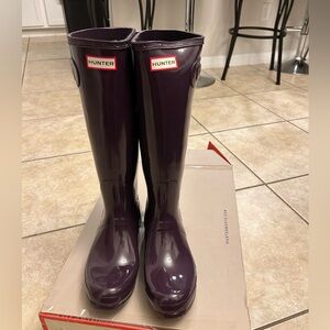 Never Worn before Women’s Tall Plum Hunter Boots Size 11
